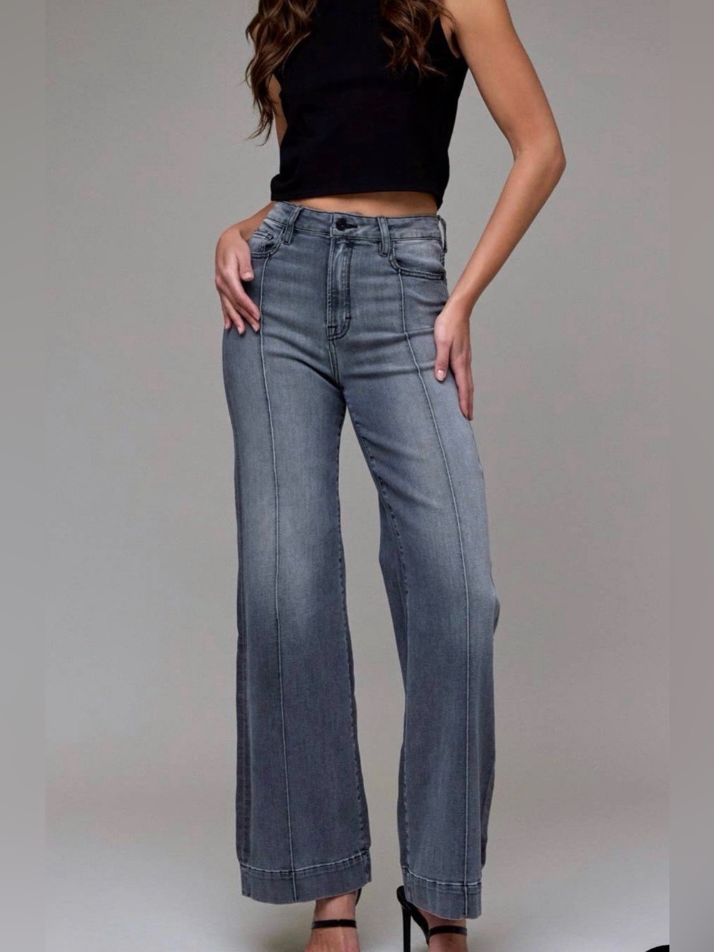 Hidden jeans 26 inch waist. Good condition